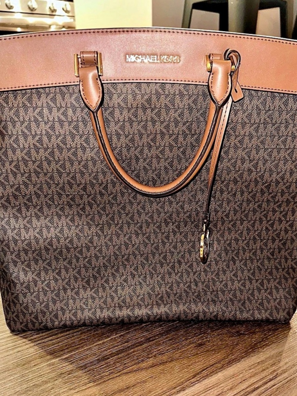 Michael Kors Voyager Medium Logo Tote Bag Brown & Light Brown